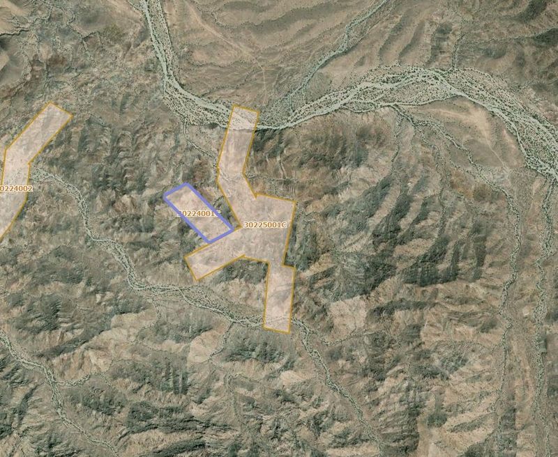 0 COPPER CHIEF MINE -  QUARTZITE