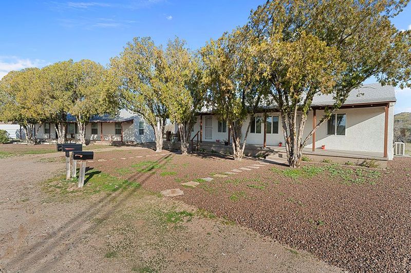 51437 N US 60 -  WICKENBURG