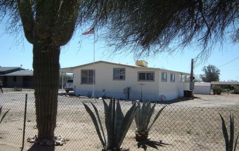 22655 W HENDERSON STREET -  CONGRESS