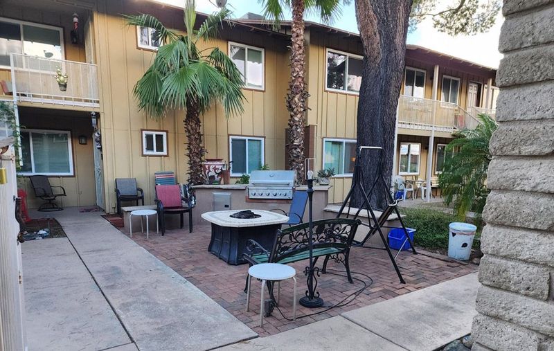 90 W YAVAPAI STREET, 2 -  WICKENBURG
