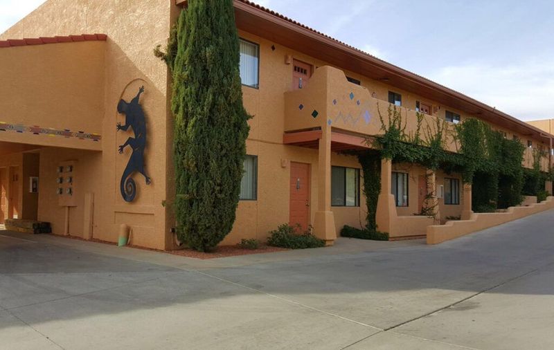 540 S WEST ROAD, 1 -  WICKENBURG